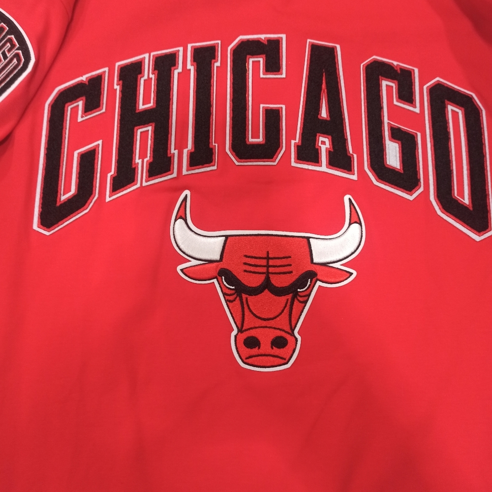 Pro Chicago bulls pullover short sleeve t-shirt. Size medium - Picture 7 of 13